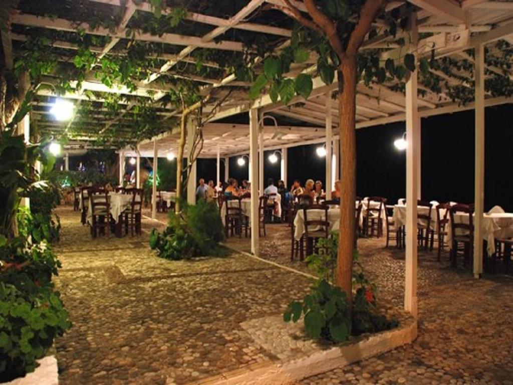Taradella Hotel Alissos 외부 사진