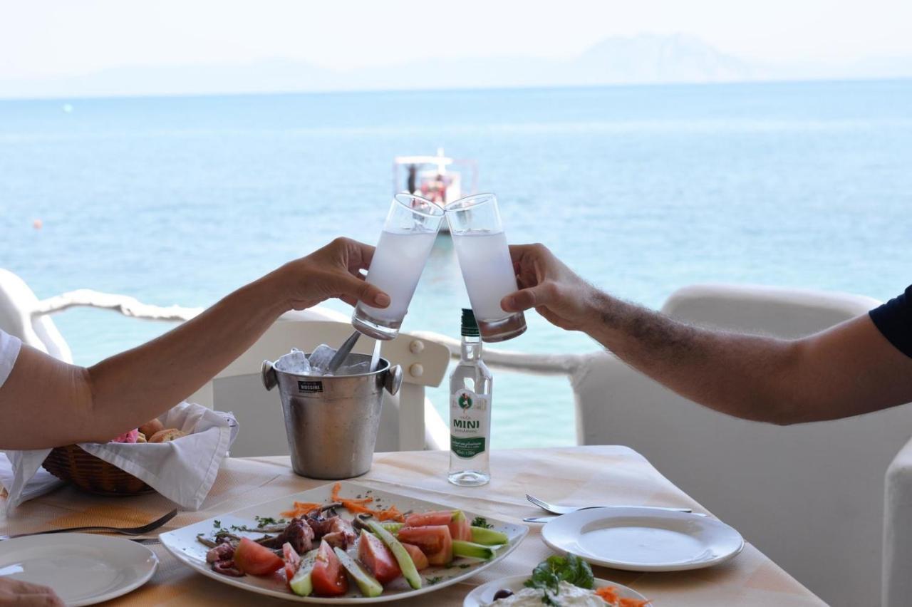 Taradella Hotel Alissos 외부 사진
